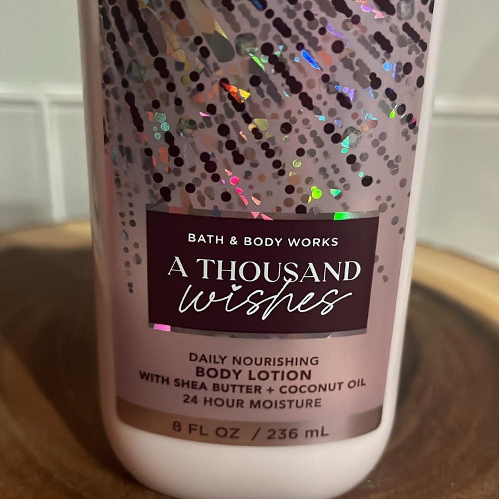 Bath & Body Works - A Thousand Wishes - daily nourishing body lotion - Picture 2 of 7